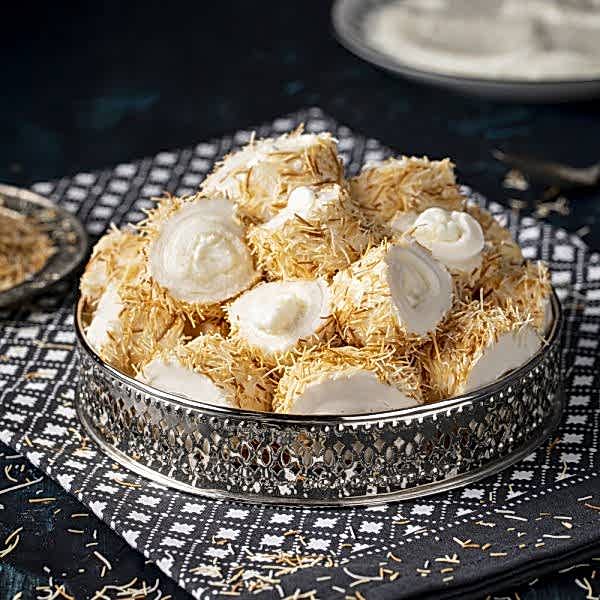 Sultan Kadayıflı Manda Kaymaklı Lokum Hediyelik Kutu