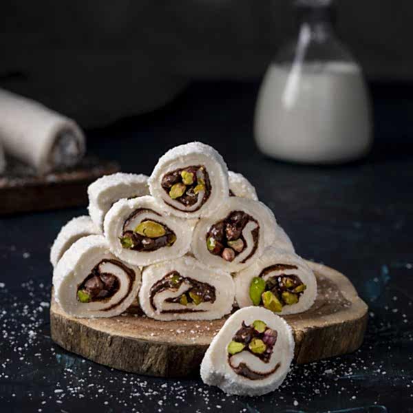 Sultan Hindistan Cevizli Çikolatalı Antep Fıstıklı Lokum Hediyelik Kutu