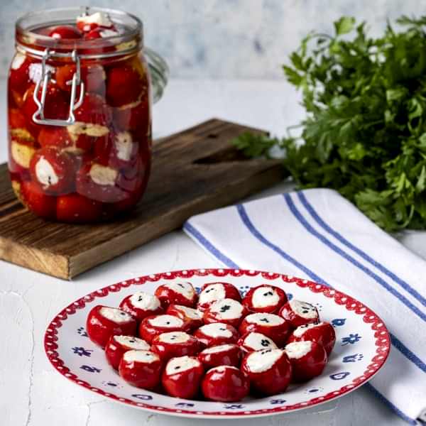 Beyaz Peynir Dolgulu Kiraz Biber Turşusu